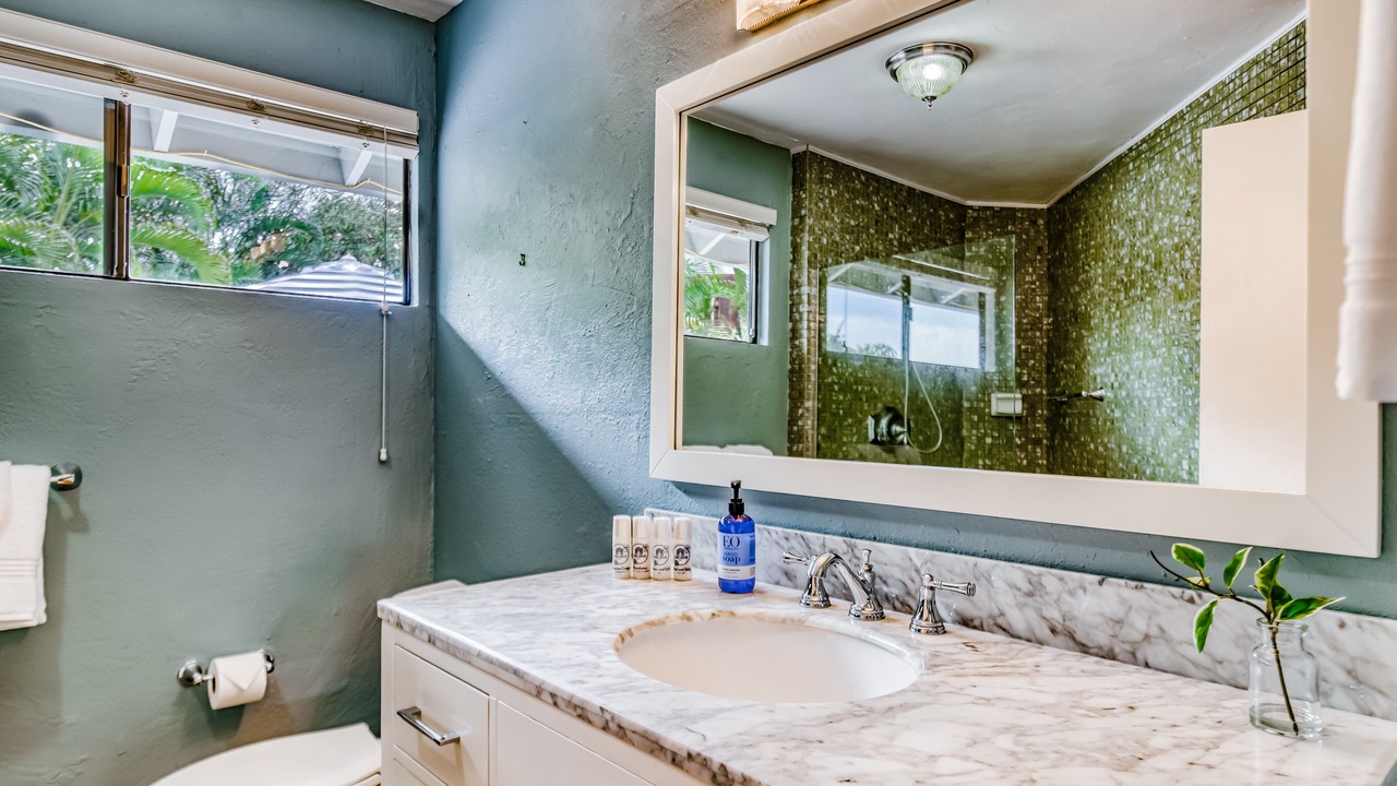 Photo of Bathroom in Kona Palisades