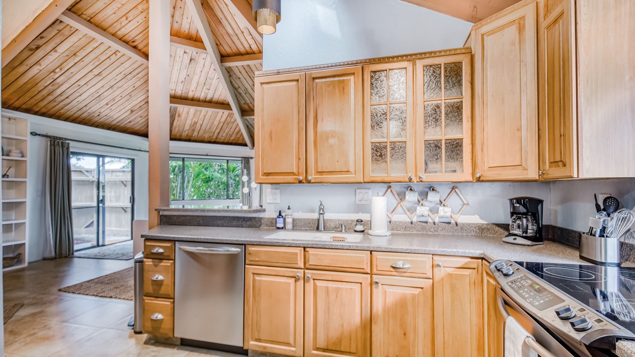 Photo of Kitchen in Kona Palisades
