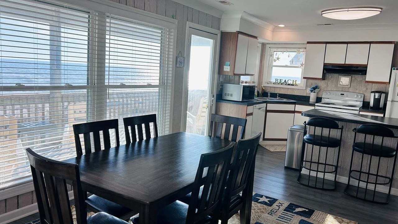 Photo of Livingroom in Holden Beach
