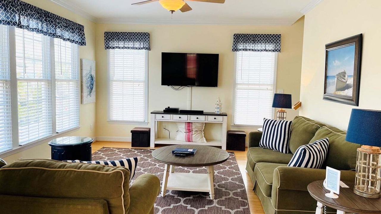 Photo of Livingroom in Holden Beach