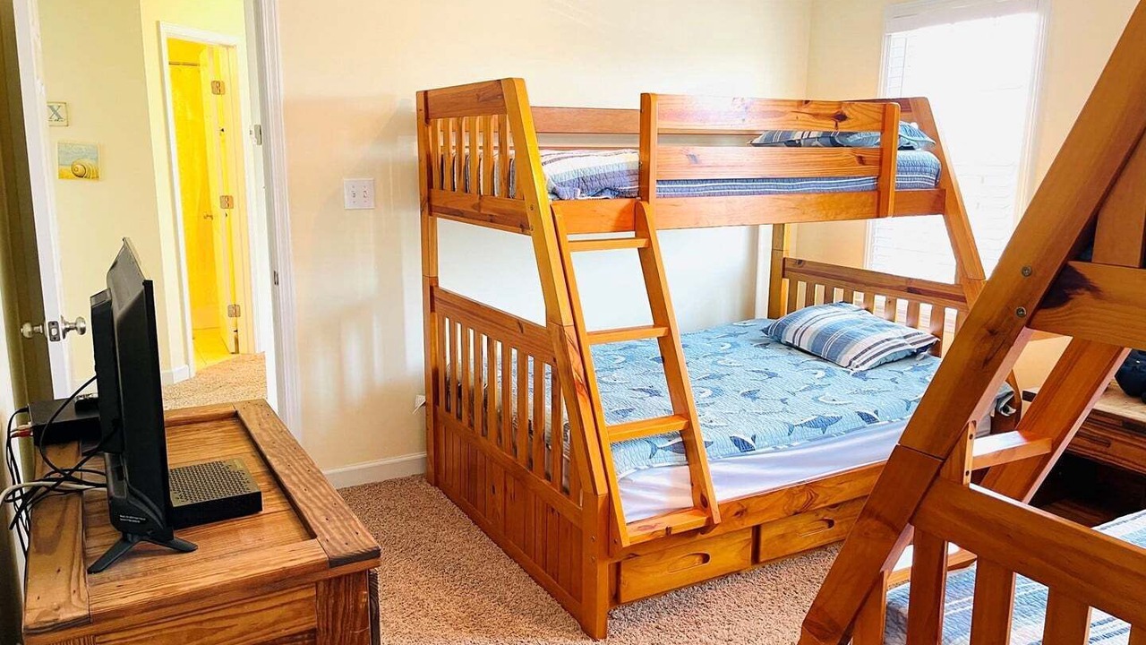 Photo of Bedroom in Holden Beach