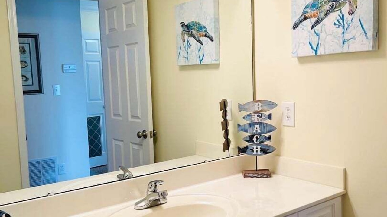 Photo of Bathroom in Holden Beach