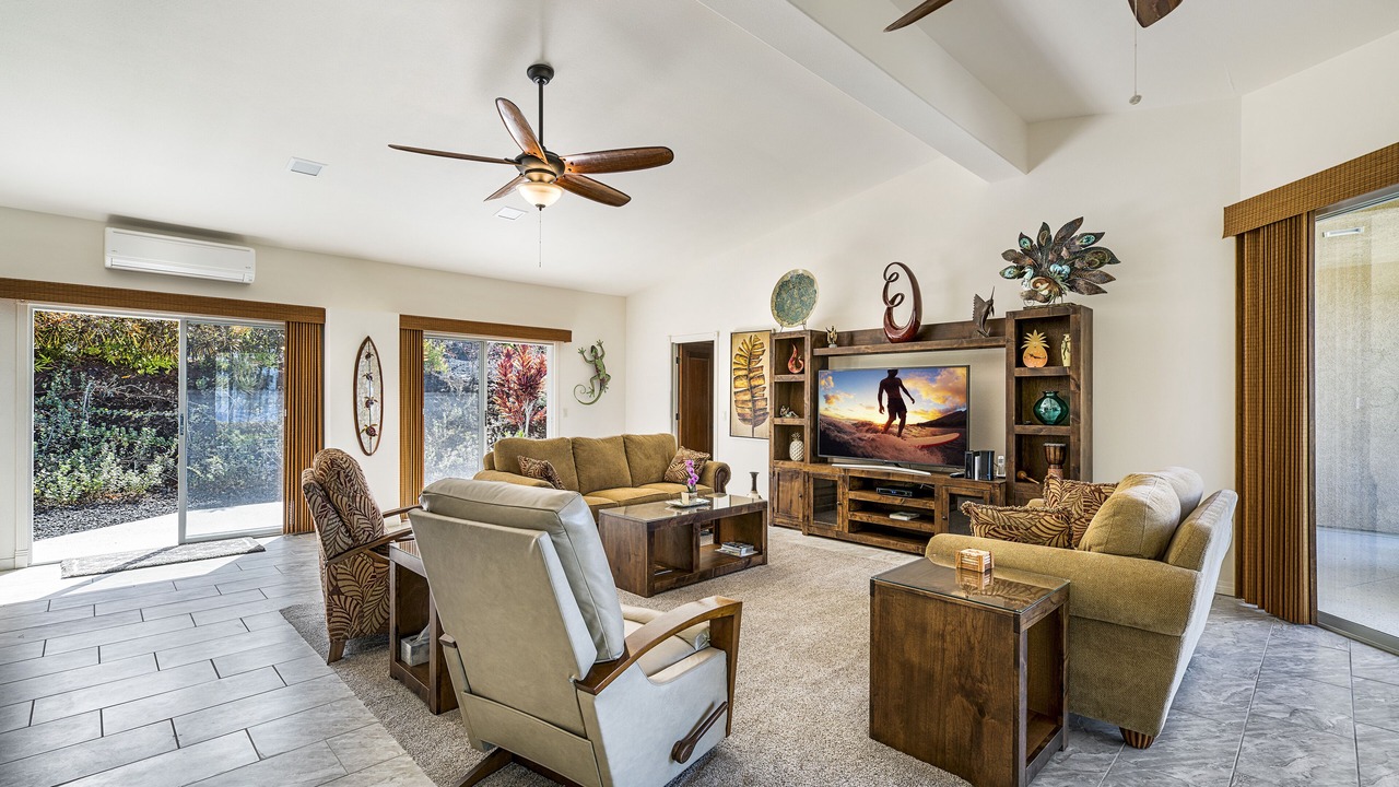 Photo of Bedroom in Kahaluu-Keauhou
