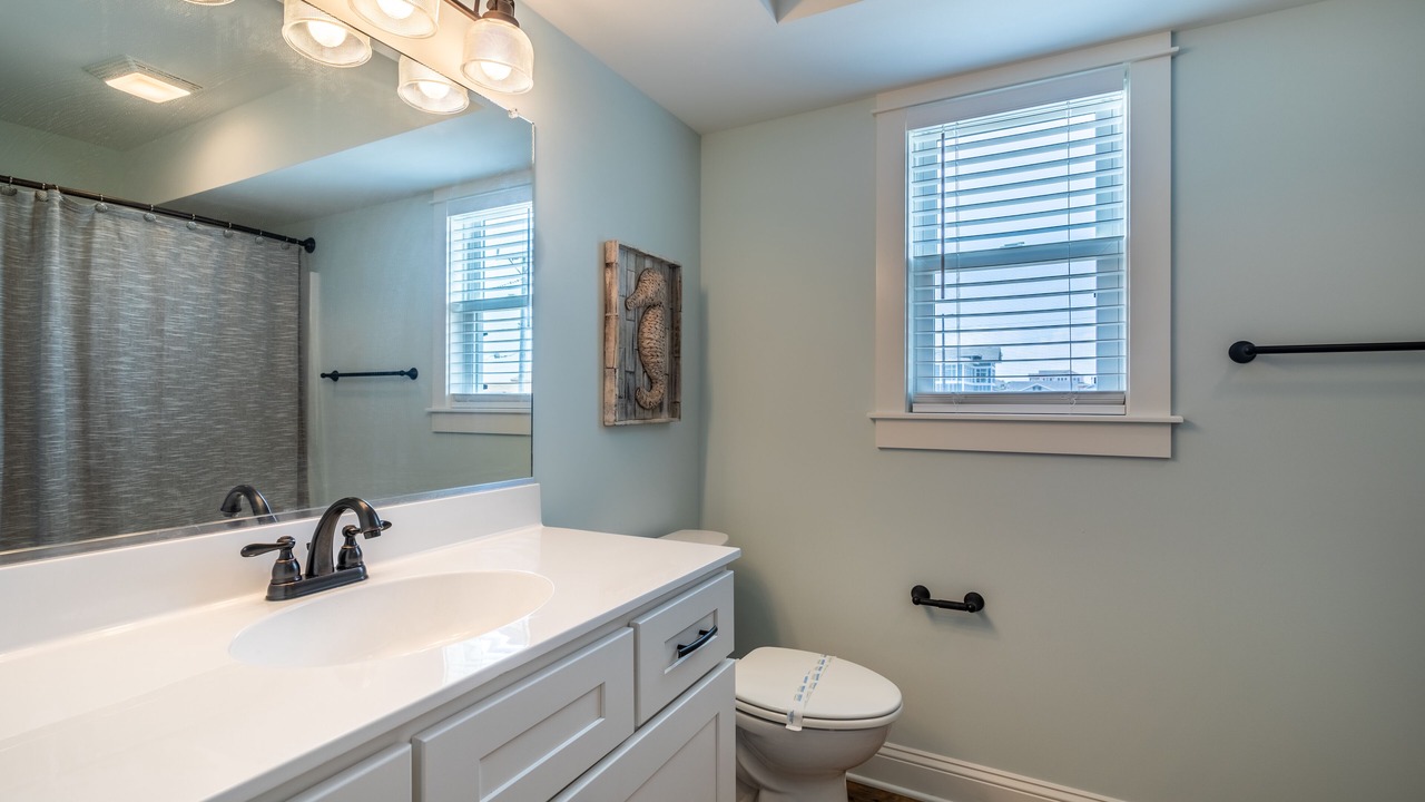 Photo of Bathroom in Kitty Hawk