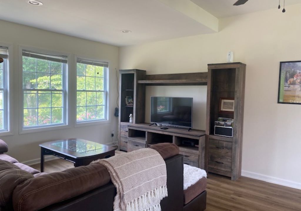 Photo of Livingroom in Forest City