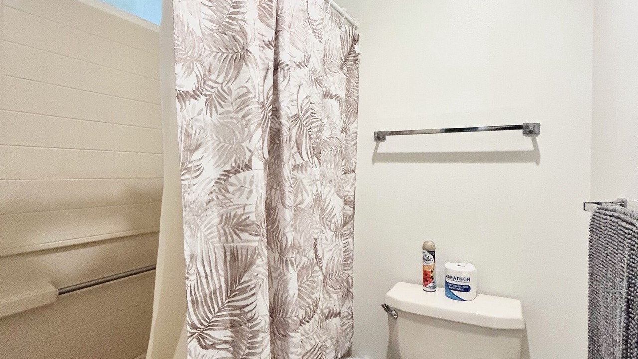 Photo of Bathroom in Kahaluu Bay