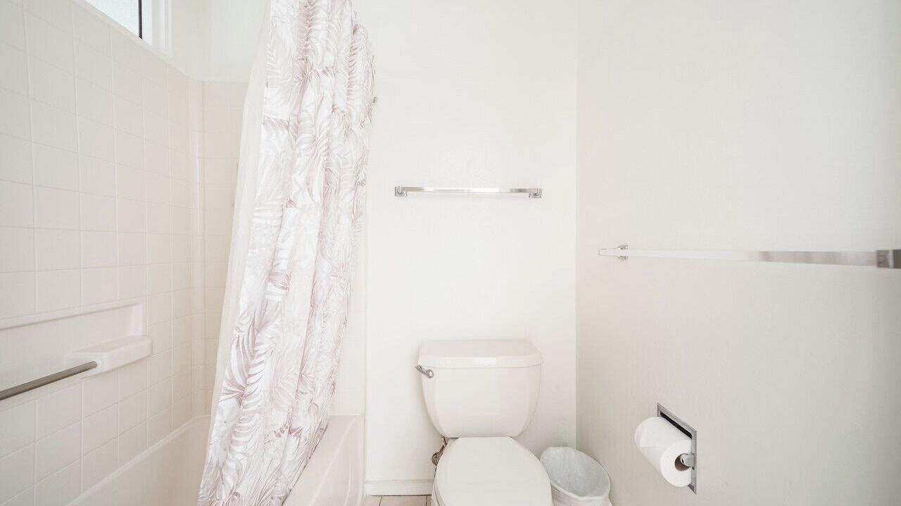 Photo of Bathroom in Kahaluu Bay