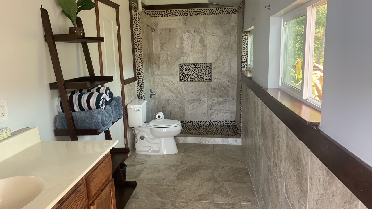 Photo of Bathroom in Honaunau-Napoopoo