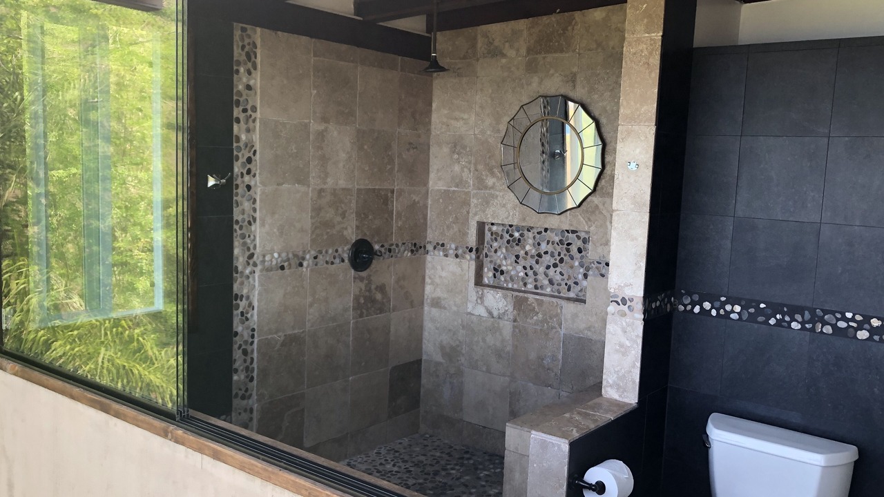 Photo of Bathroom in Honaunau-Napoopoo