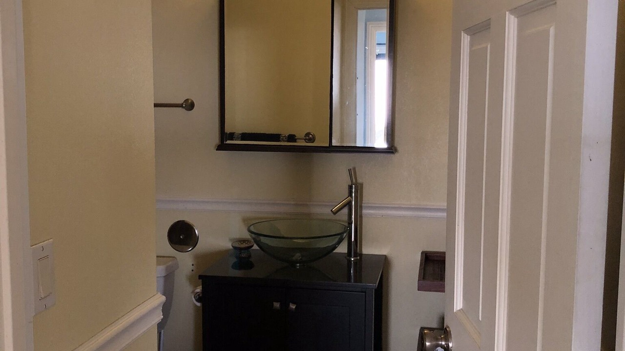 Photo of Bathroom in Kona Palisades