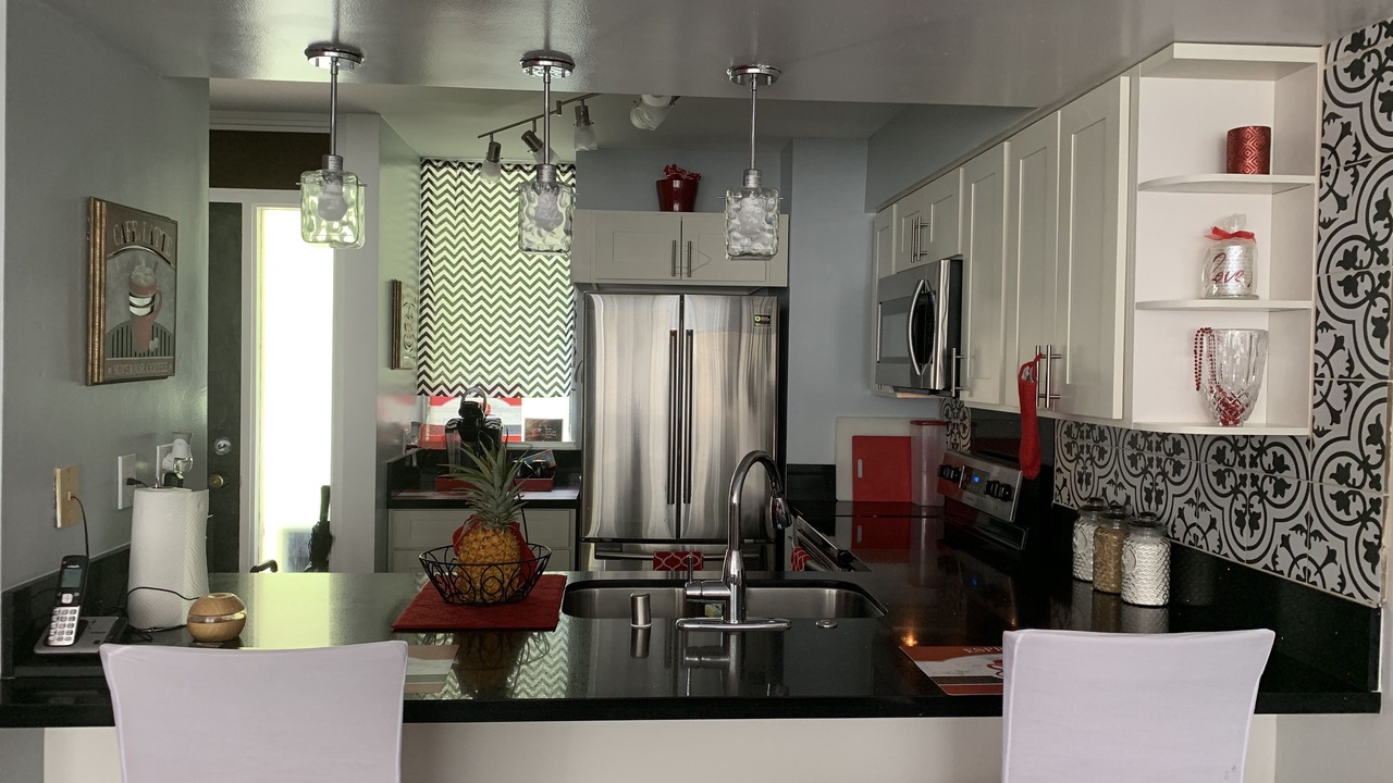 Photo of Kitchen in Makaha