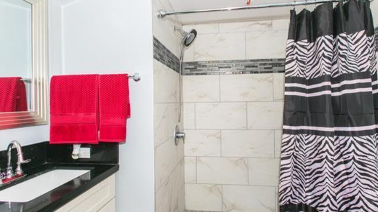 Photo of Bathroom in Makaha
