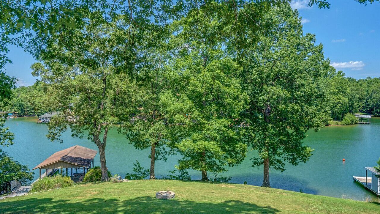 Photo of Outdoor in Huddleston