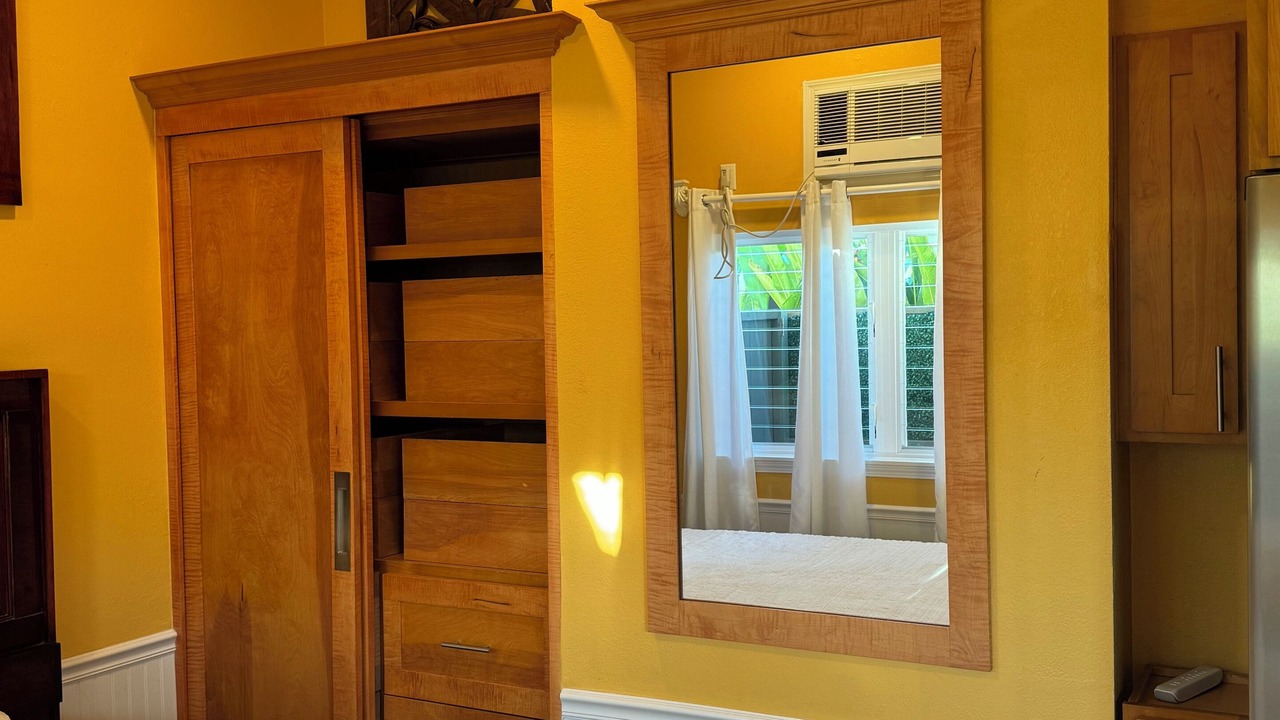 Photo of Bedroom in Diamond Head - Kapahulu - St. Louis