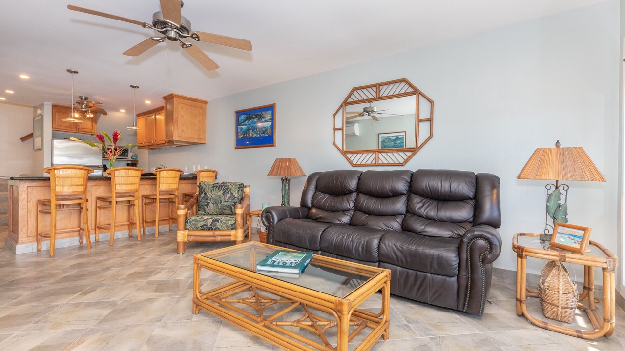 Photo of Livingroom in Kahana