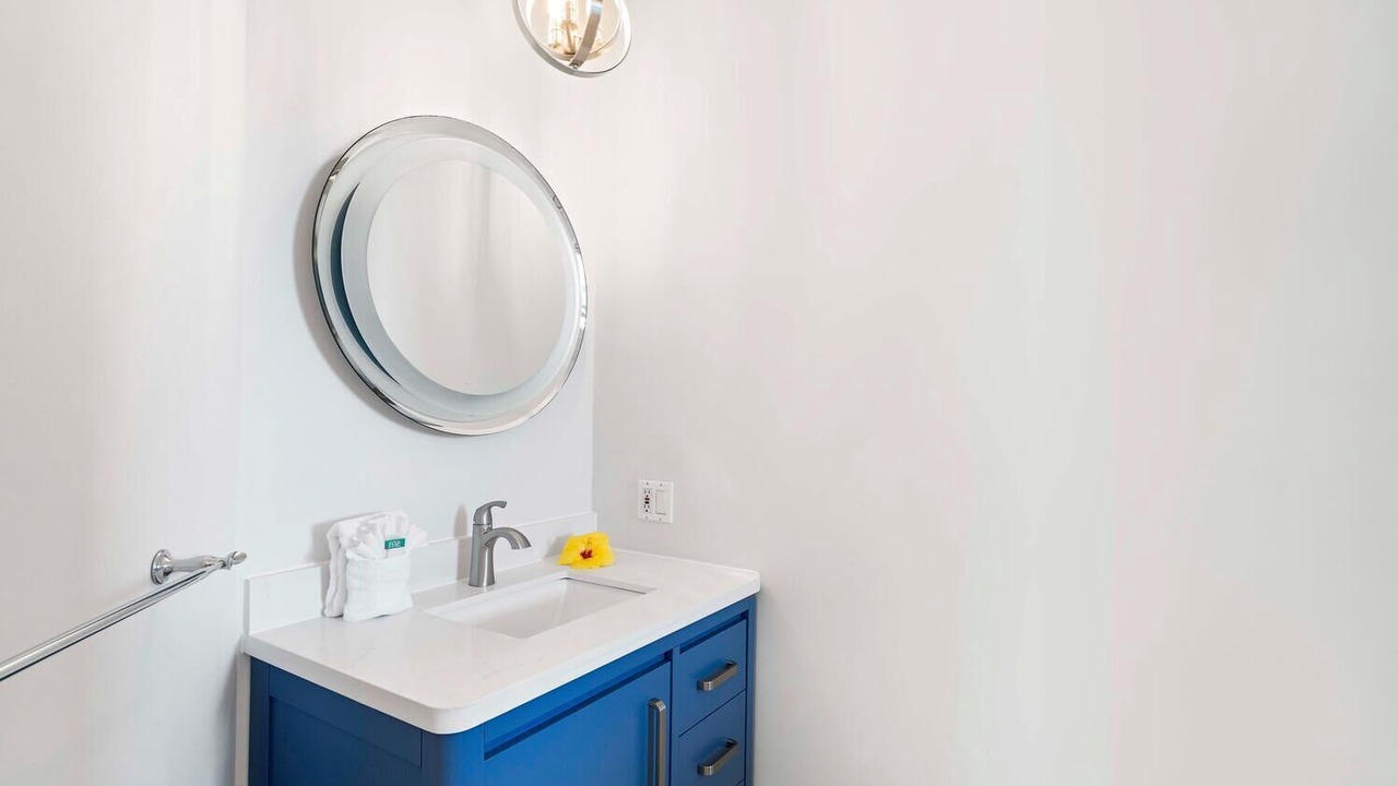 Photo of Bathroom in Kahaluu-Keauhou