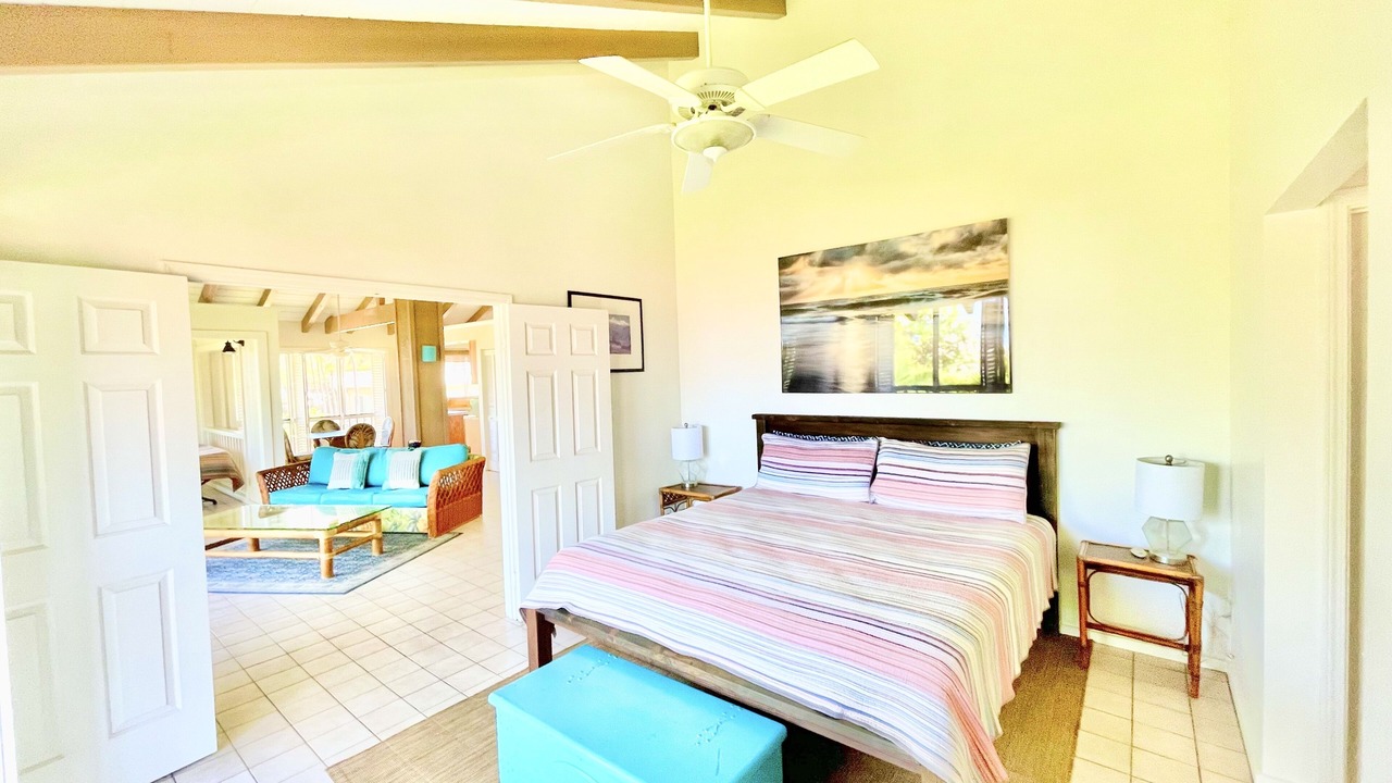 Photo of Bedroom in Kahaluu Bay