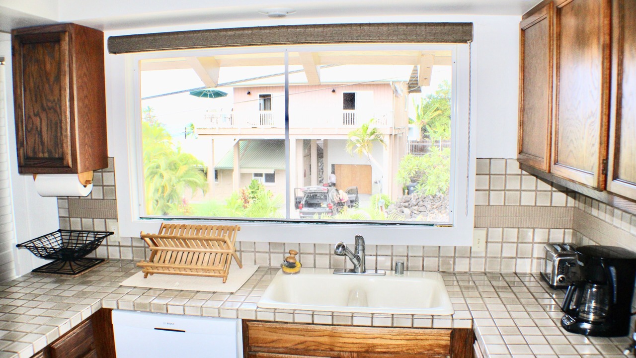 Photo of Kitchen in Kahaluu Bay