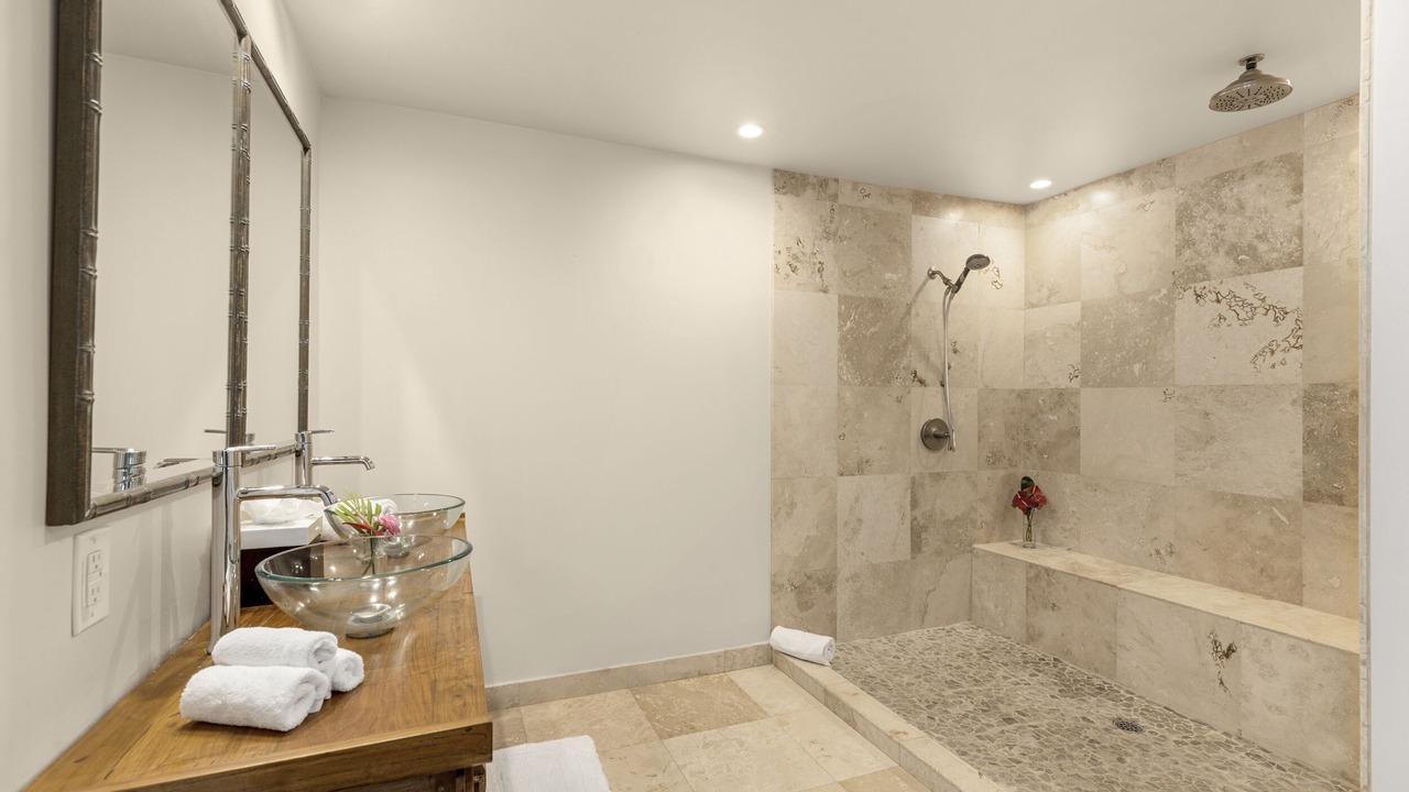 Photo of Bathroom in Kahala
