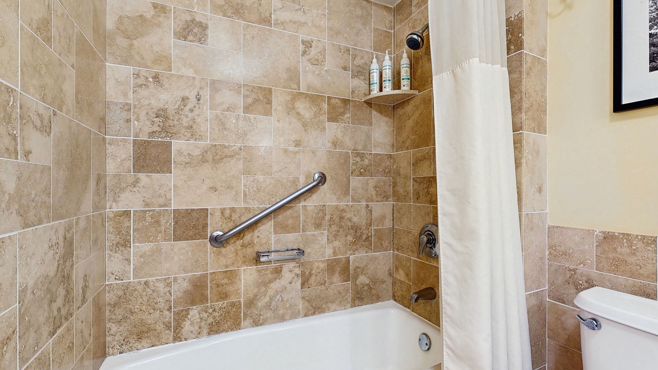Photo of Bathroom in Hanamaulu