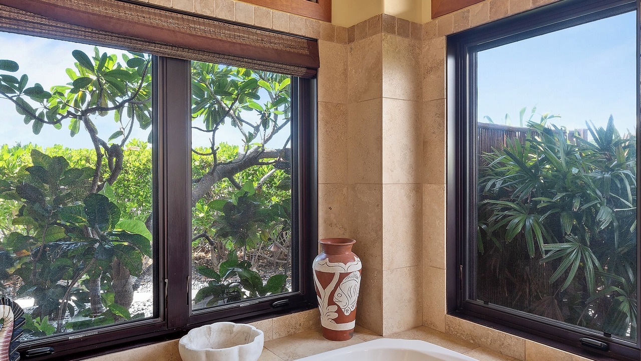 Photo of Bathroom in Waikoloa