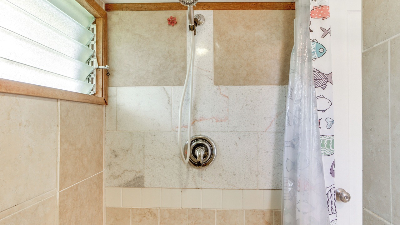 Photo of Bathroom in Hilo