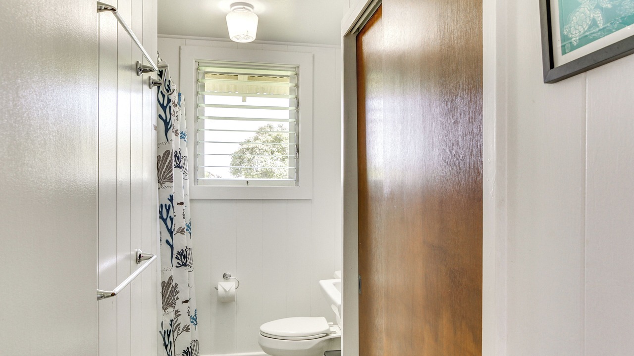 Photo of Bathroom in Hilo