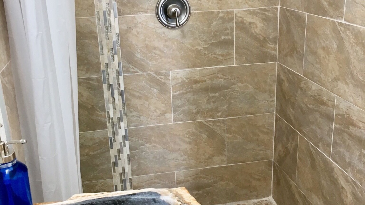 Photo of Bathroom in Pahoa