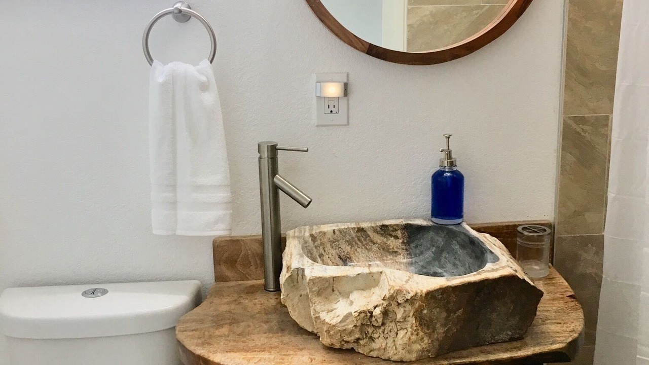 Photo of Bathroom in Pahoa