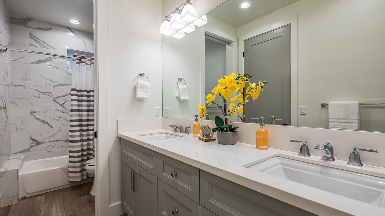 Photo of Bathroom in Napili
