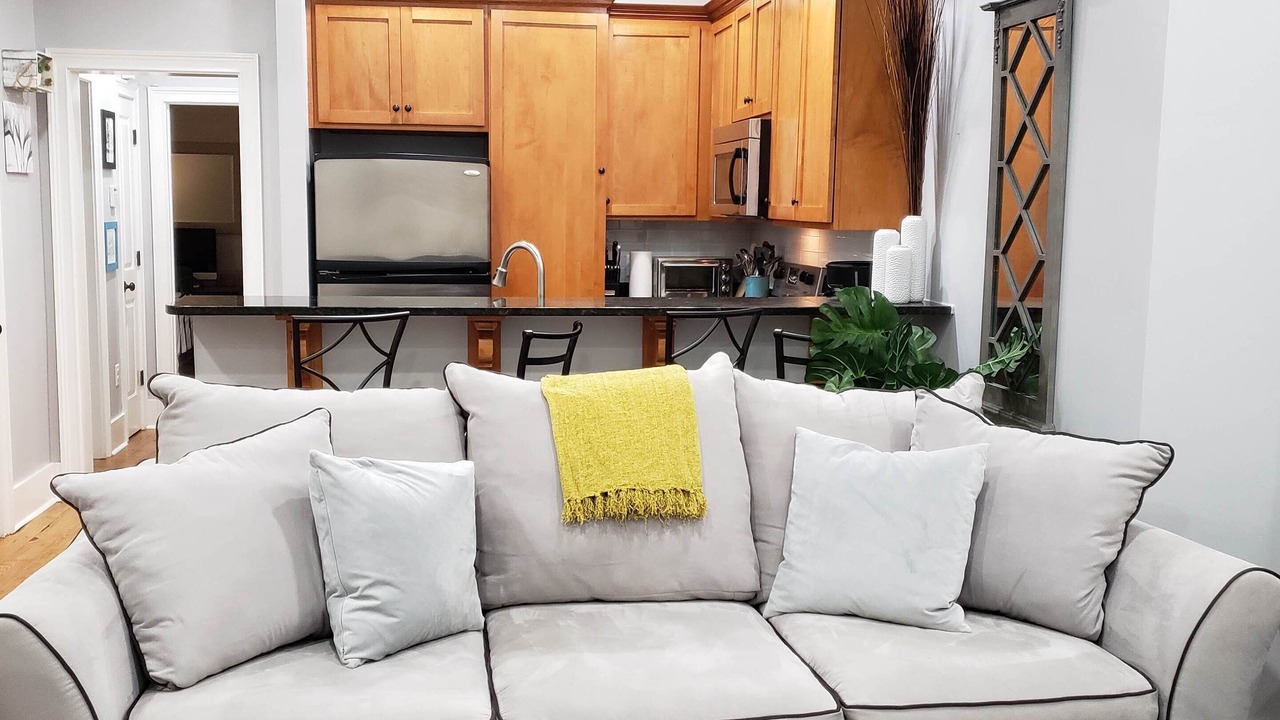 Photo of Livingroom in Historic Downtown Savannah