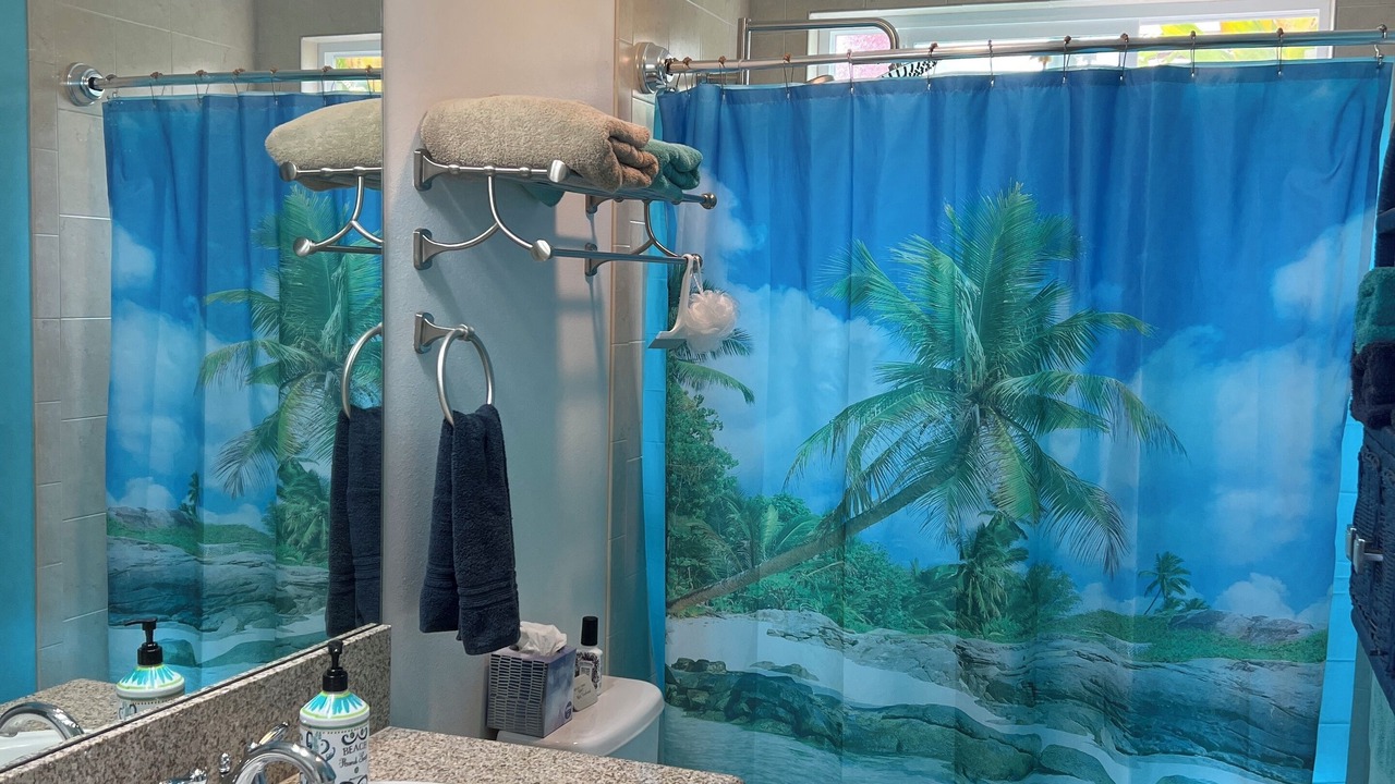 Photo of Bathroom in Kona Palisades