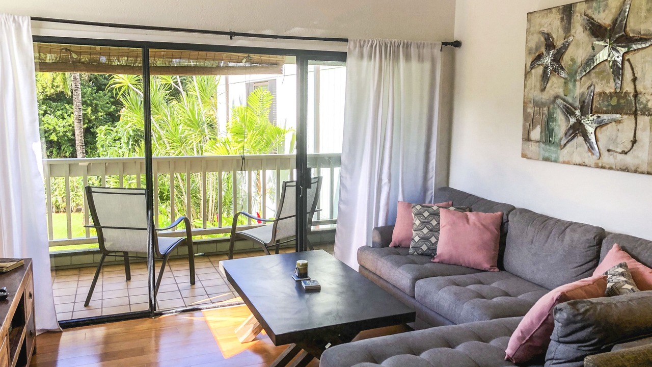 Photo of Livingroom in Princeville