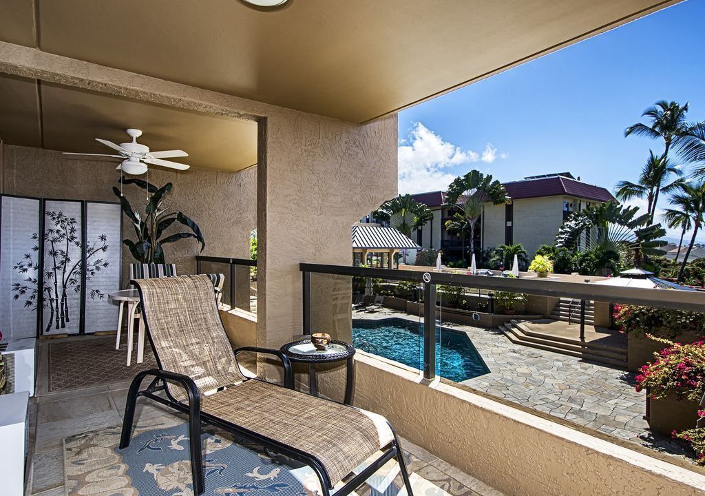 Photo of Patio Balcony in Historic Kailua Village