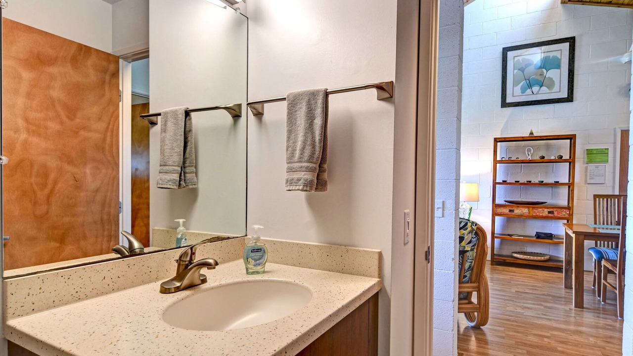 Photo of Bathroom in Hilo