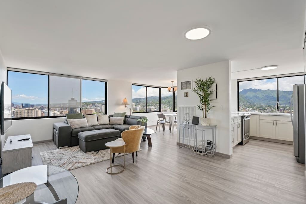 Photo of Livingroom in Waikiki