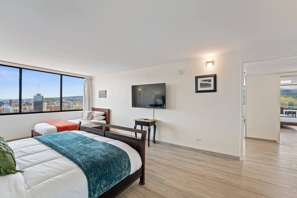 Photo of Bedroom in Waikiki