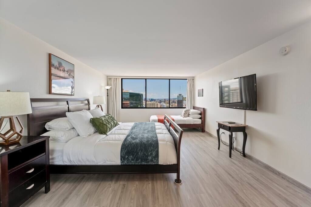 Photo of Bedroom in Waikiki