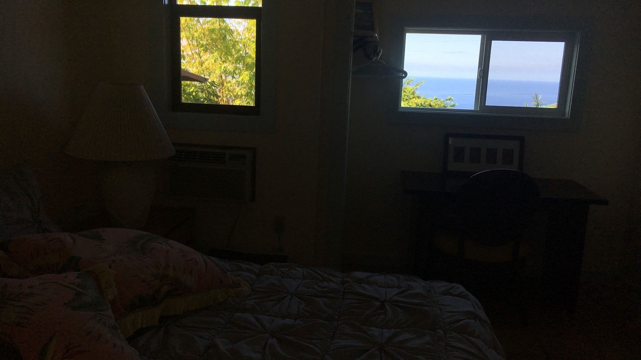 Photo of Bedroom in Kahaluu-Keauhou