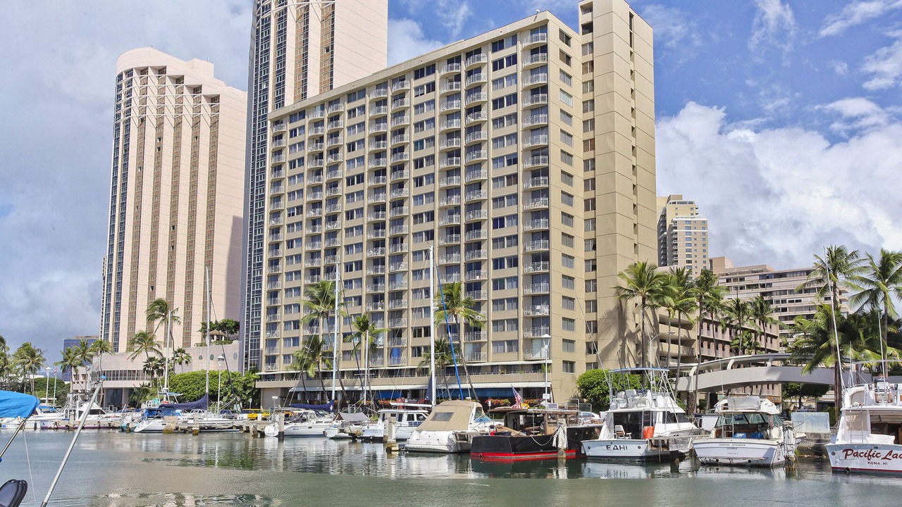 Photo of Others in Waikiki