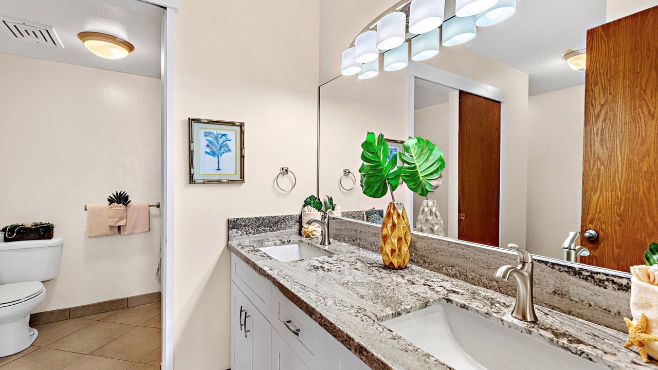 Photo of Bathroom in Kahana
