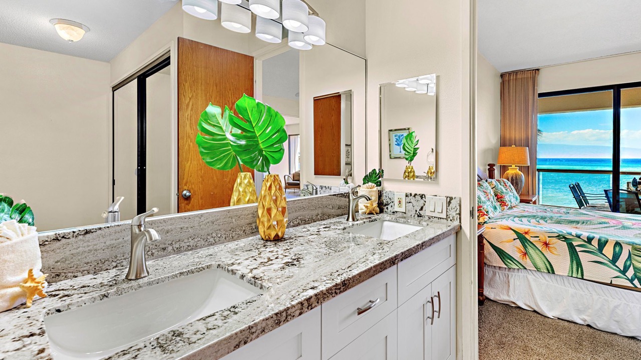 Photo of Bathroom in Kahana