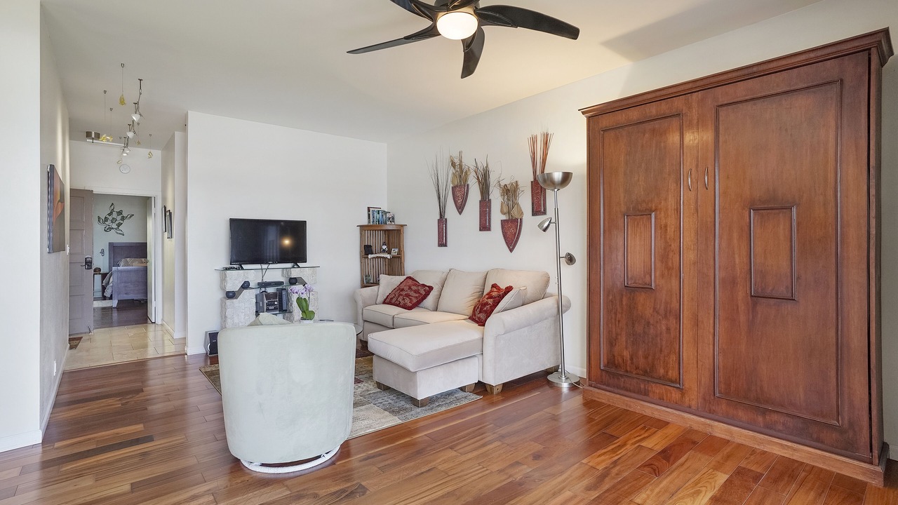 Photo of Livingroom in Wailua
