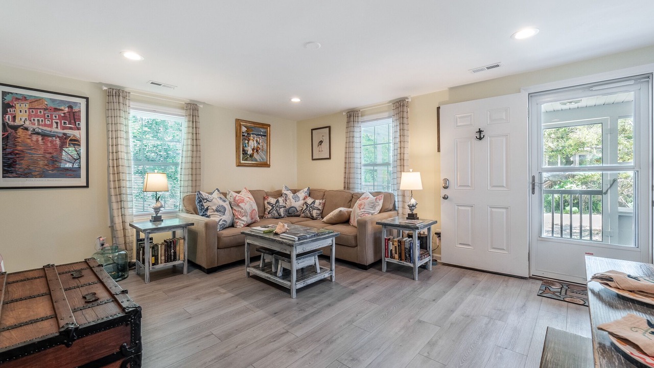 Photo of Livingroom in Surf City
