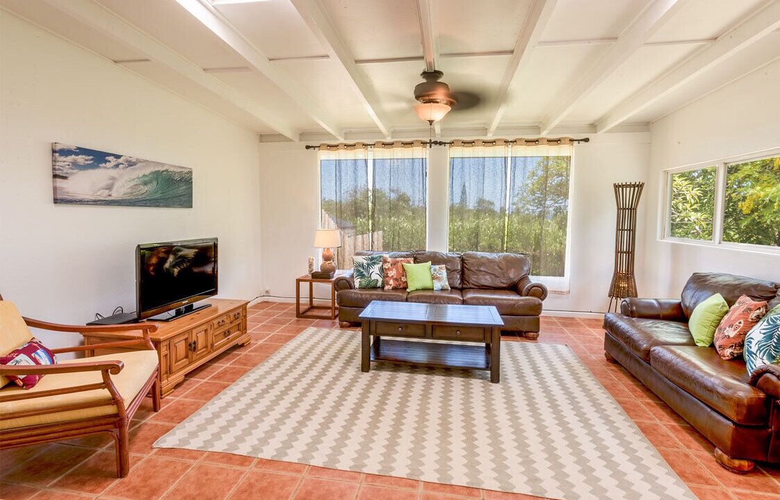 Photo of Livingroom in Ka'a'awa
