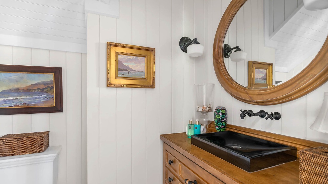Photo of Bedroom in Poipu