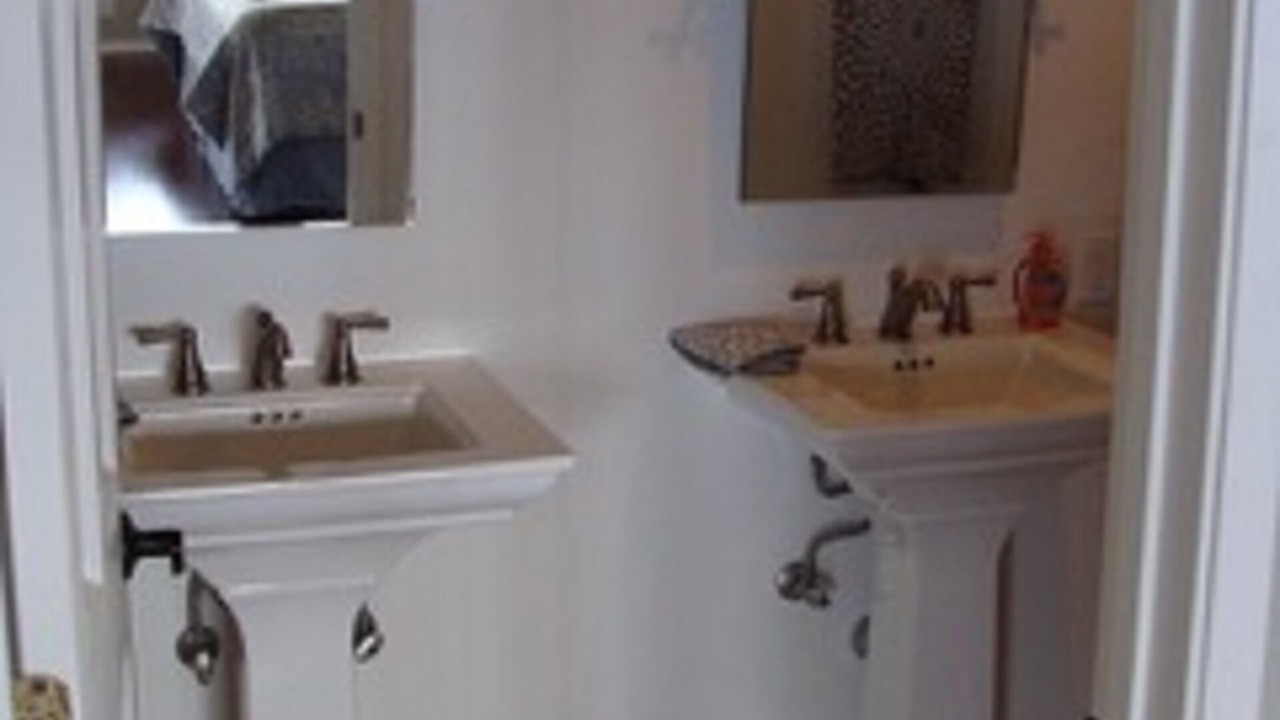 Photo of Bathroom in Captain Cook