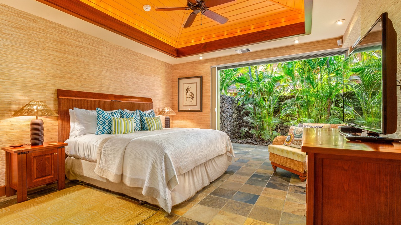 Photo of Bedroom in Kaupulehu