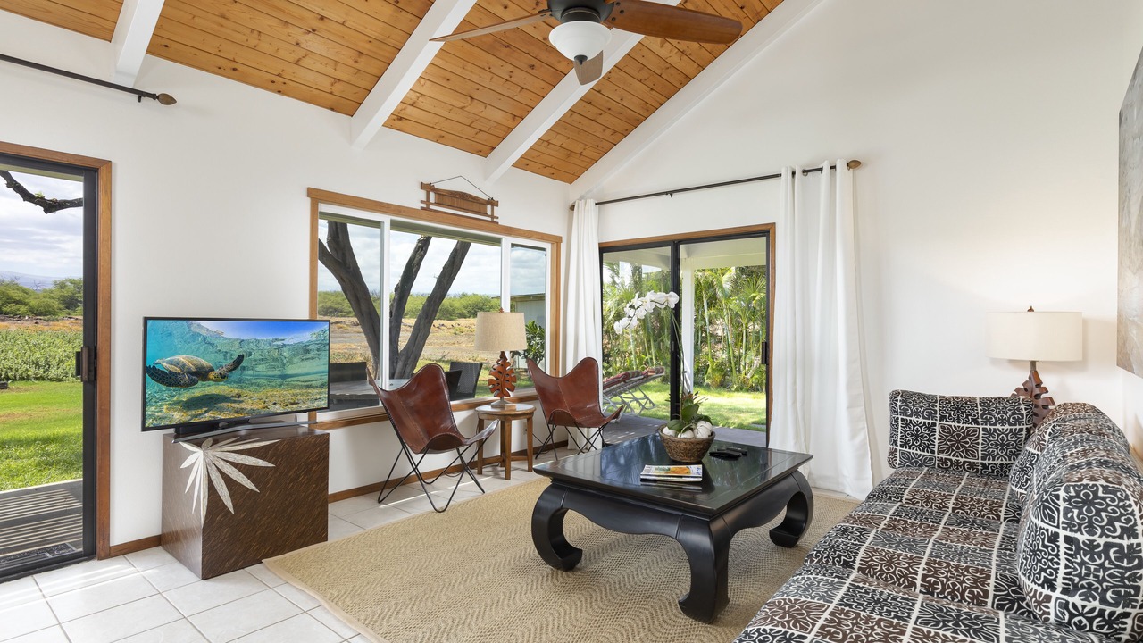 Photo of Livingroom in Puako