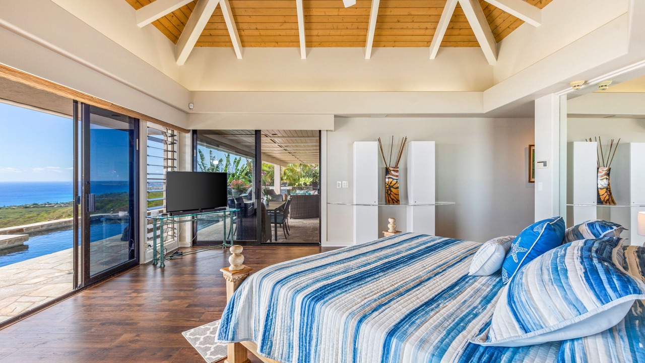 Photo of Bedroom in Kahaluu-Keauhou